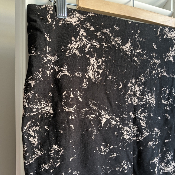 🌺 H&M Cotton Pencil Skirt - Picture 2 of 3